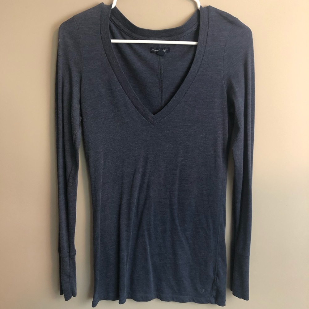 American Eagle V Neck Long Sleeved Shirt